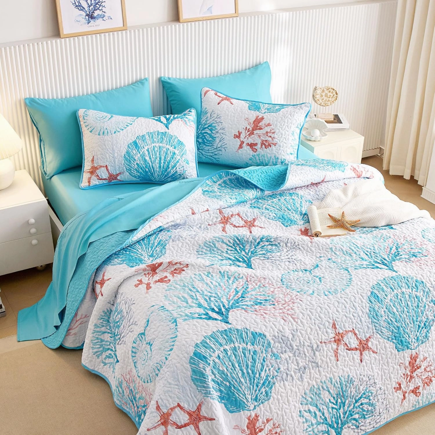 Wake In Cloud - Coastal Quilt Set, Nautical Ocean Beach Themed Tropical Summer Patterned, Reversible Lightweight Bedspread Coverlet, 3 Pieces, Aqua Blue Coral, King Size