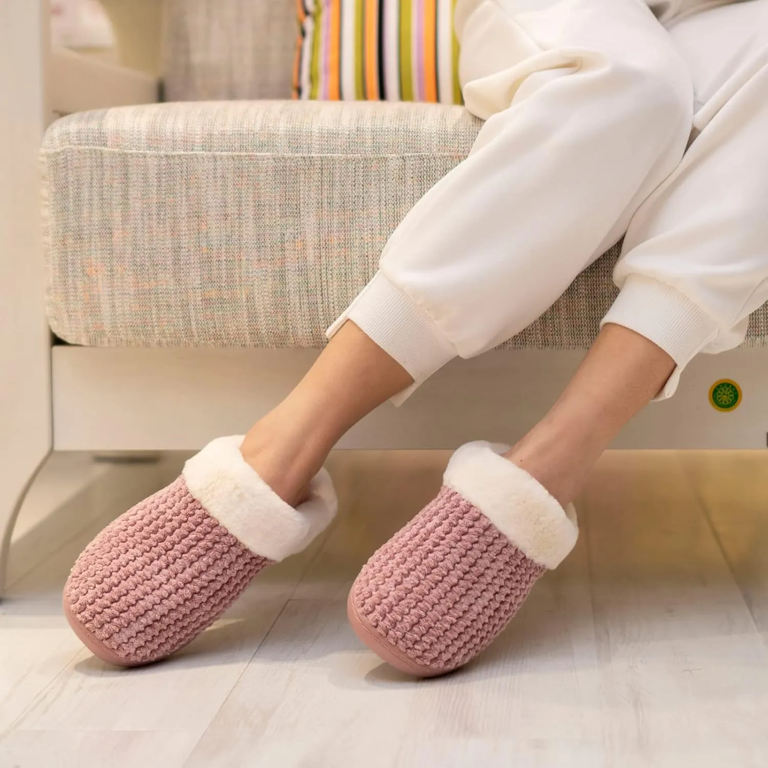WateLves Women's Memory Foam Slippers Comfort Wool-Like Plush Fleece Lined House Shoes for Indoor & Outdoor
