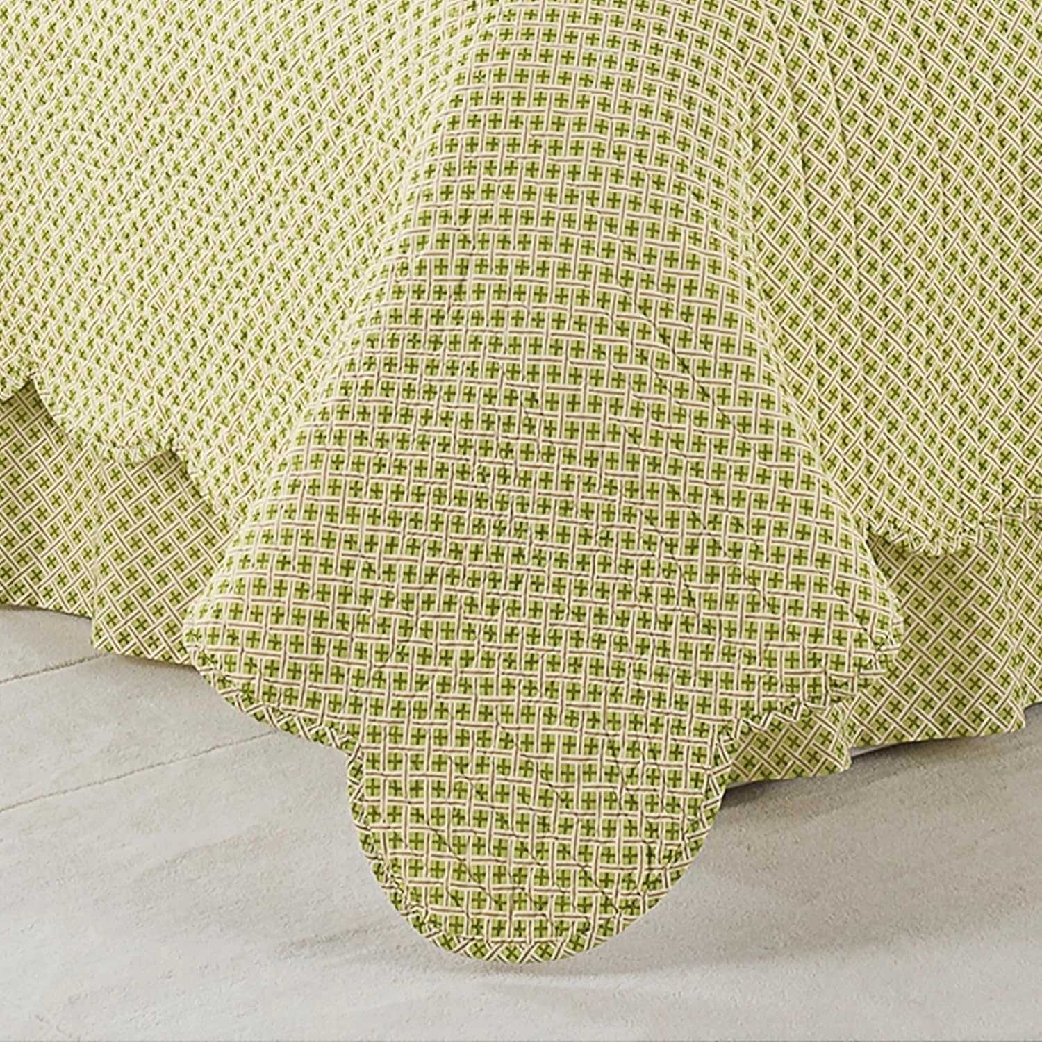 Waverly Emmas Garden Modern Farmhouse Floral 4-Piece Reversible Quilt Bedspread Set, Queen, Blossom