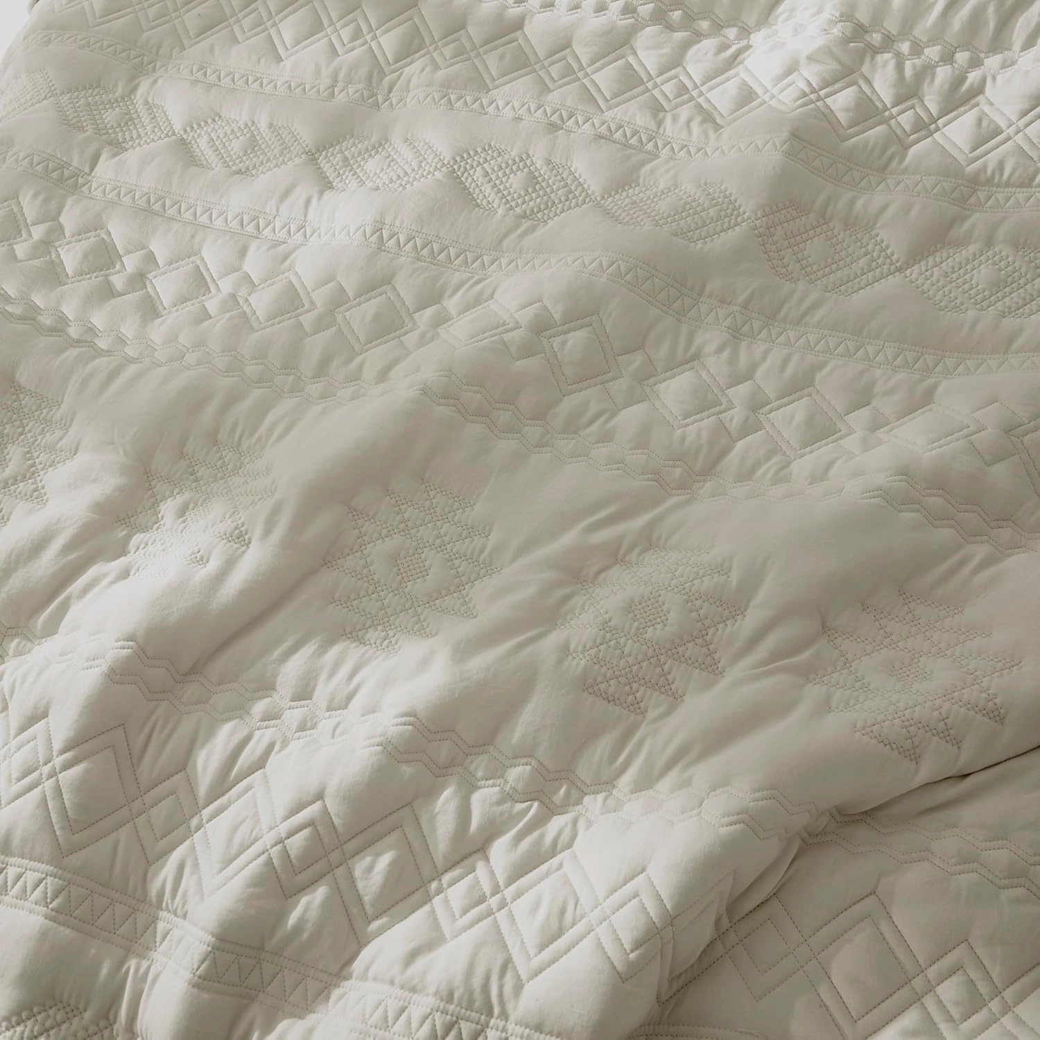 WDCOZY Beige Boho Quilt King Size Bedding Set with 2 Pillow Shams, Farmhouse Lightweight Soft Bedspread Coverlet for All Season, 3 Pieces, 104x90 inches