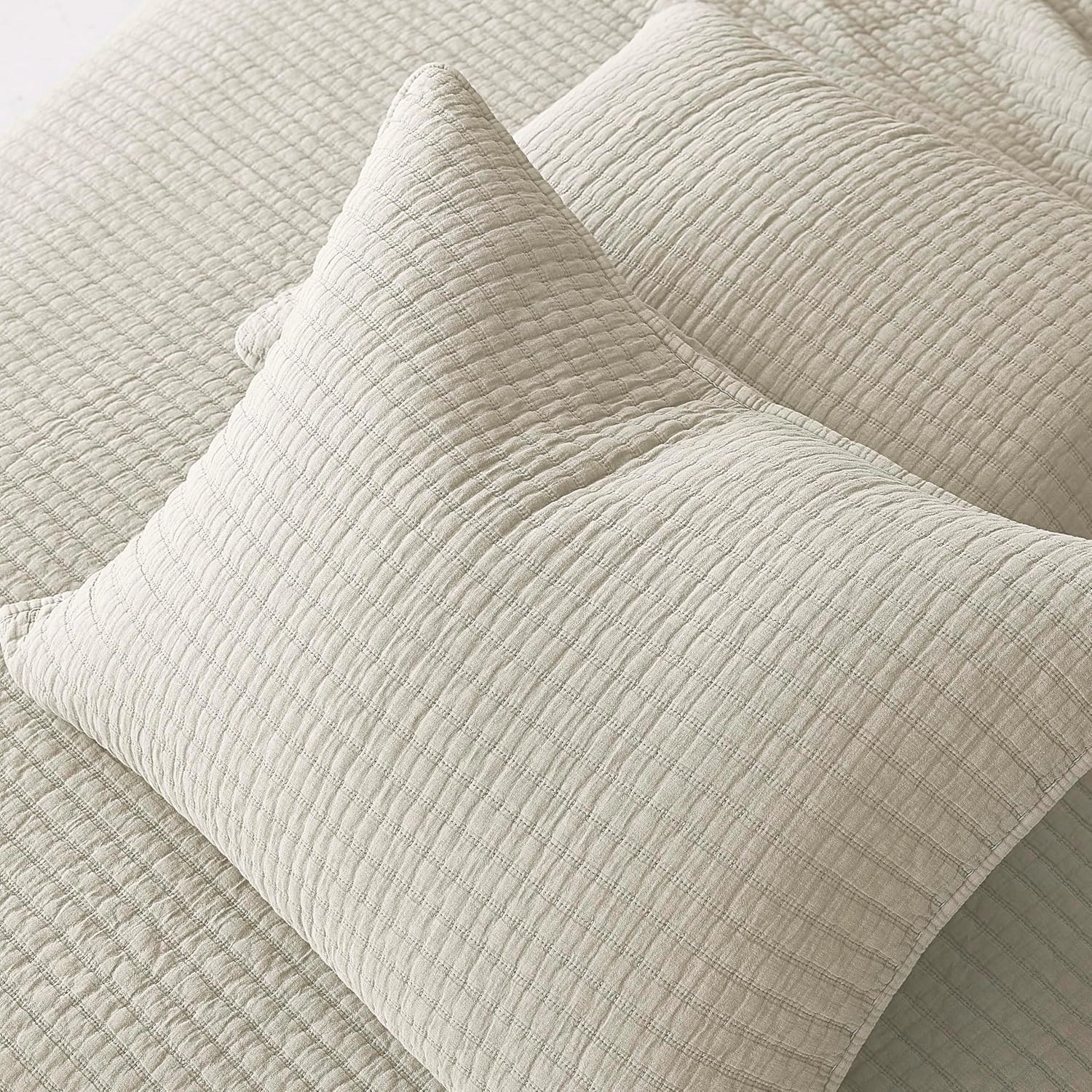 WDCOZY Beige King Size Quilt Set, Muslin Cotton Shell Down-Alt Poly Filling, Neutral Shabby Chic Rustic Farmhouse Country Bedspread, Textured Gauze Coverlet, Soft Lightweight Bedding, 2 Shams