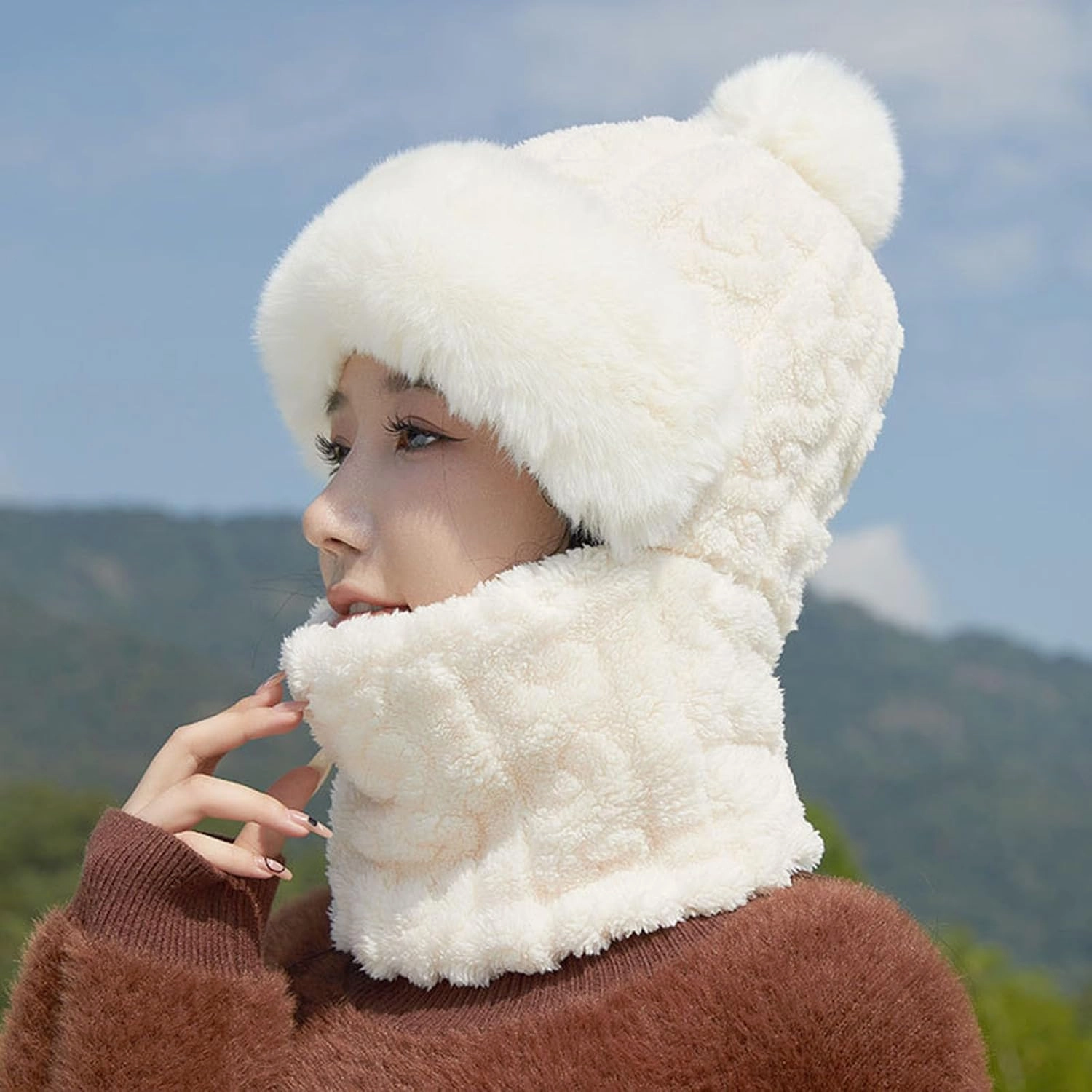 Women's Cycling Windproof Scarf Hat, Integrated Ear Protection Windproof Cap Scarf, 3 in 1 Winter Plush Collar Hat