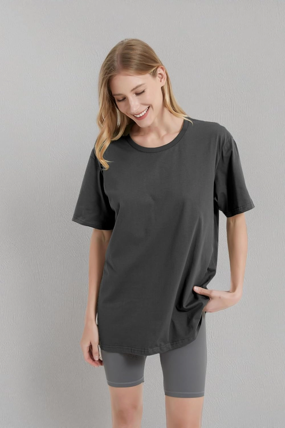 Womens Oversized Boyfriend Tee Shirts Short Sleeve Trendy Crew Neck Loose Workout Tee Casual Summer Tops Cotton