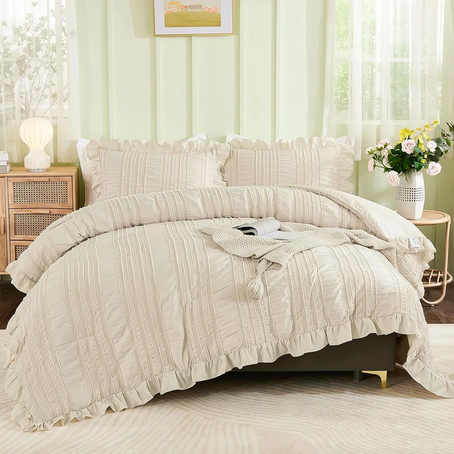 WONGS BEDDING Beige Ruffle Queen Comforter,Boho Shabby Chic Bedding for Queen Bed,Soft Seersucker Farmhouse Bedding Set with 1 Ruffled Comforter,2 Tufted Pillowcases 90"×90"