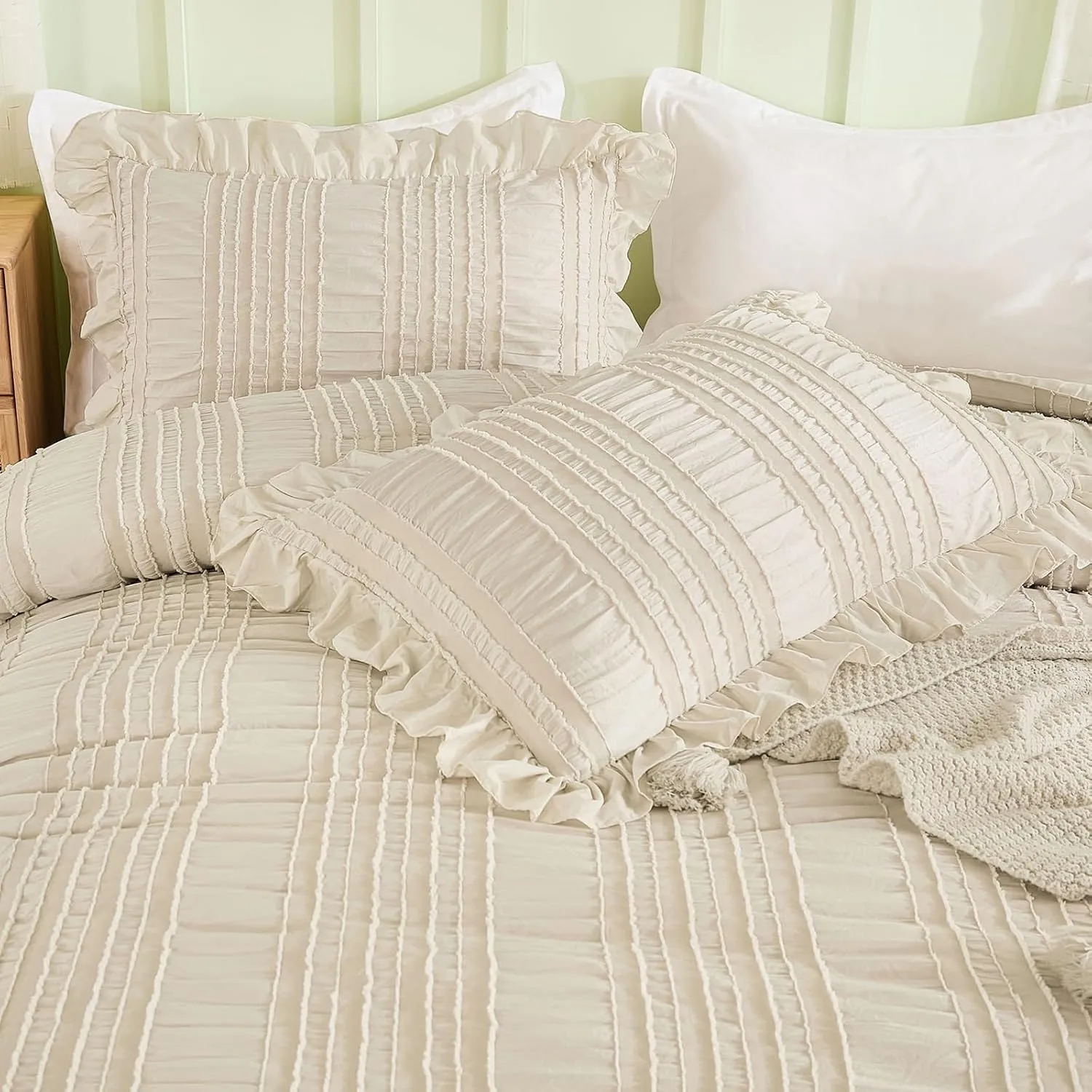 WONGS BEDDING Beige Ruffle Queen Comforter,Boho Shabby Chic Bedding for Queen Bed,Soft Seersucker Farmhouse Bedding Set with 1 Ruffled Comforter,2 Tufted Pillowcases 90"×90"