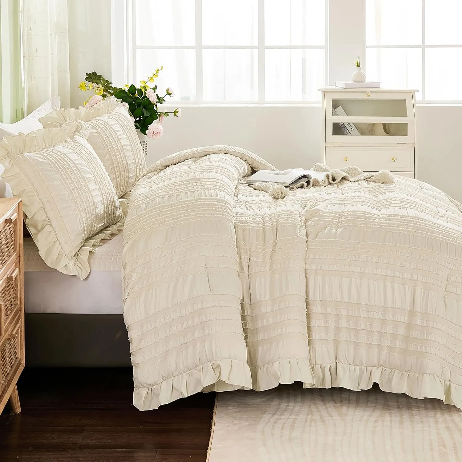WONGS BEDDING Beige Ruffle Queen Comforter,Boho Shabby Chic Bedding for Queen Bed,Soft Seersucker Farmhouse Bedding Set with 1 Ruffled Comforter,2 Tufted Pillowcases 90"×90"