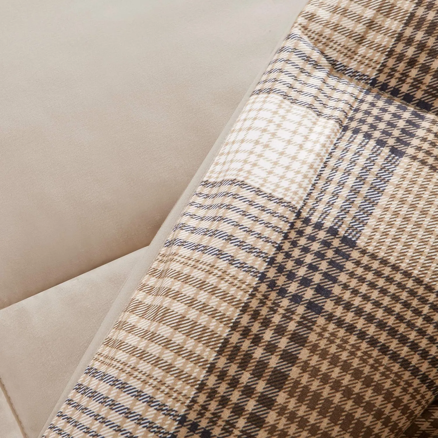 Woolrich Comforter Set, Cabin Lodge, Warm Cover for Colder Season, Modern Cottage-Inspired Down Alternative Ultra Soft Microfiber Bedding, Matching Sham, Plaid Brown King 3 Piece