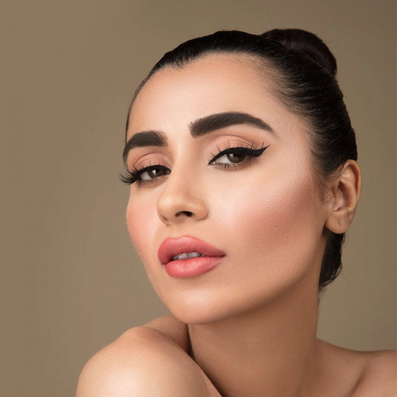Zhoosh Creme De La Creme Lipstick